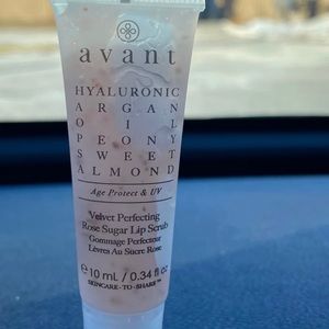 Avant Velvet Perfecting Rose Sugar Lip Scrub